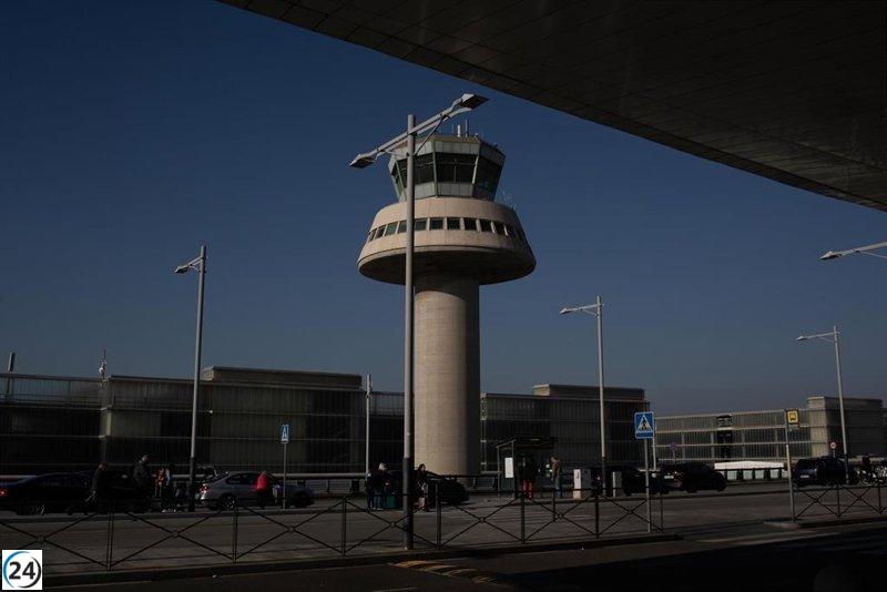 Incendio en Aeropuerto de Luton provoca la cancelación de vuelos Barcelona-Londres