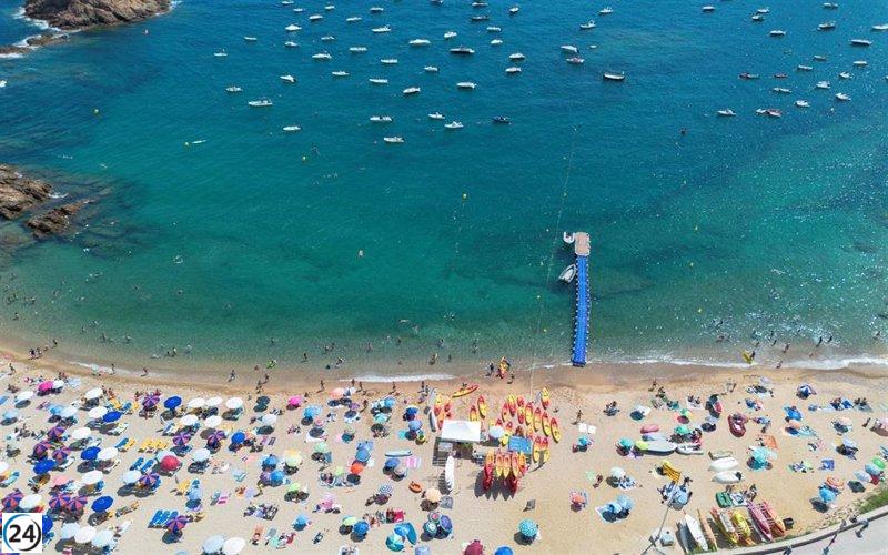 El sector hotelero catalán experimenta una ocupación impresionante en una temporada de verano prolongada debido al clima favorable.