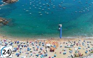 El sector hotelero catalán experimenta una ocupación impresionante en una temporada de verano prolongada debido al clima favorable.