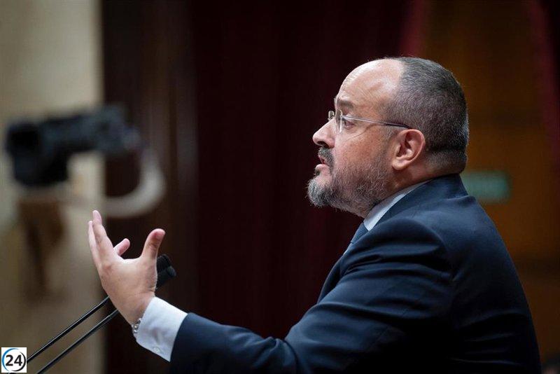 Fernández denuncia maniobra para convertir al PP en 