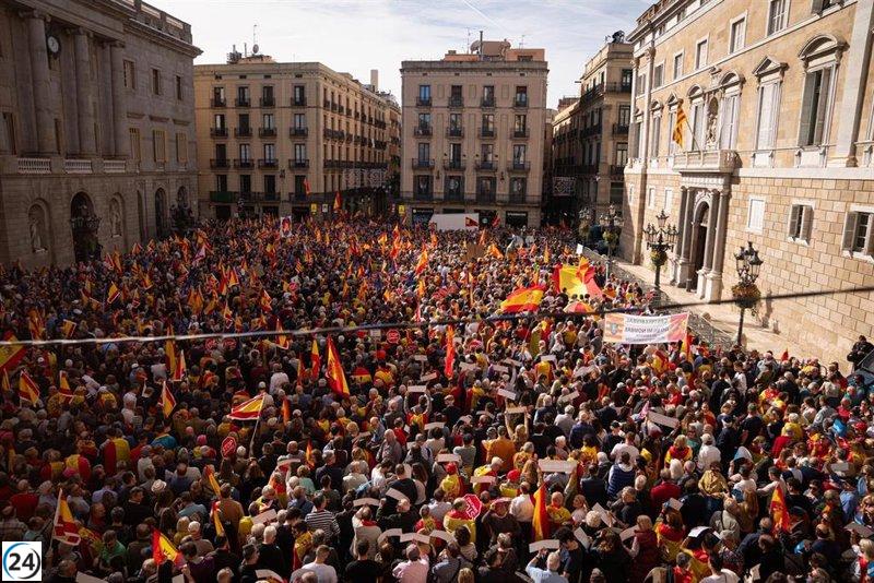 Multitudinaria concentración en Barcelona contra la amnistía con la asistencia de 6.500 personas, confirma la Urbana.