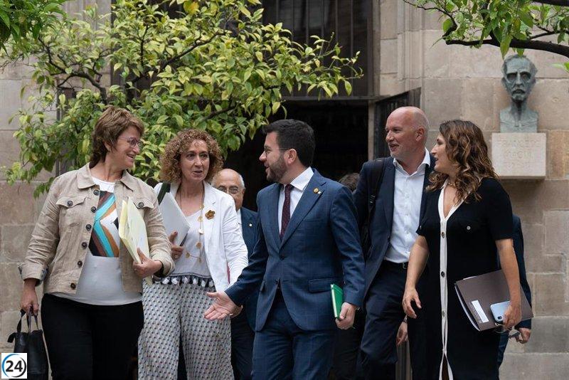ERC-PSOE exponen que el pacto económico carece de la atención adecuada, según Vilagrà, Mas y Capella.