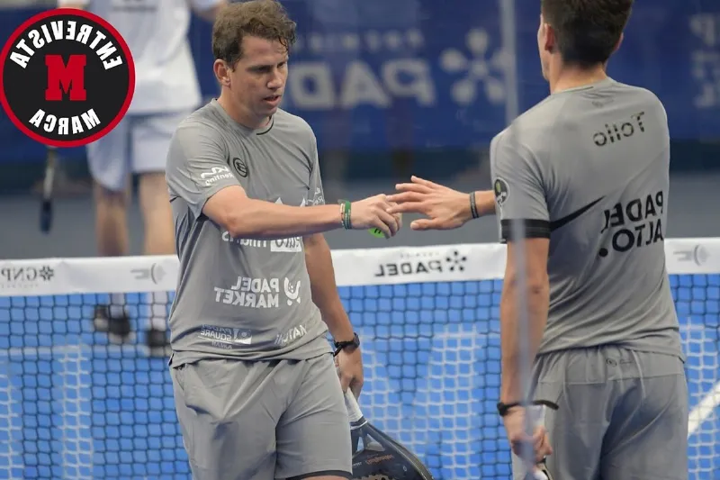 El jugador de pádel catalán Paquito Navarro también es campeón del mundo