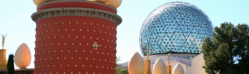 Tras los pasos de Salvador Dalí en Figueras